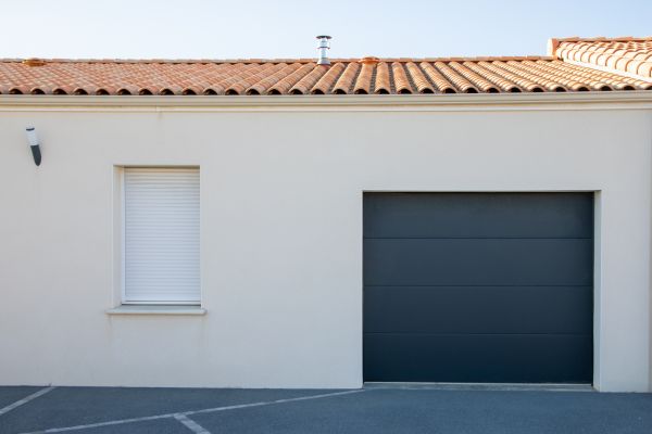 Garage Window Replacement in Brentwood